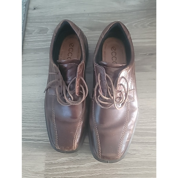 Oxfords_&_Derbys